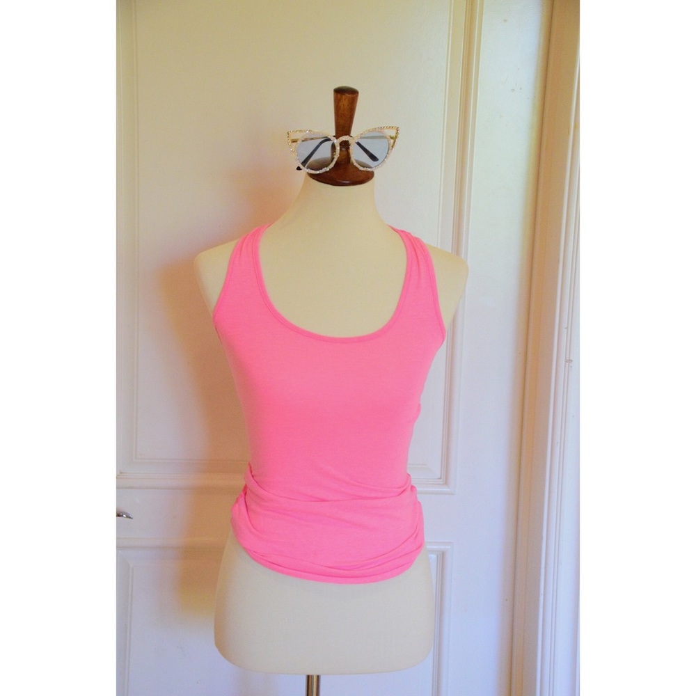 COPY - ⚡️Pink tank top with lace back⚡️